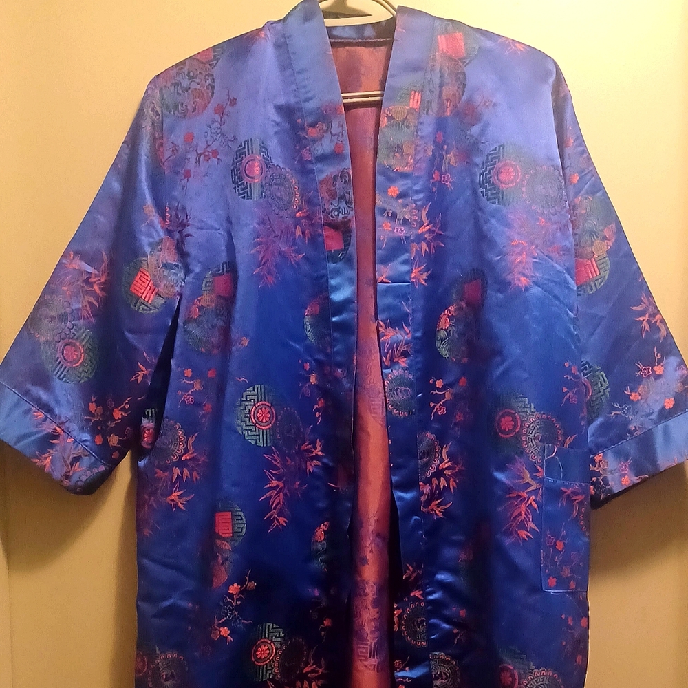 Vintage Satin Chinese Leisure Coat/Robe for Maxxin and Relaxxin - Picture 7 of 16